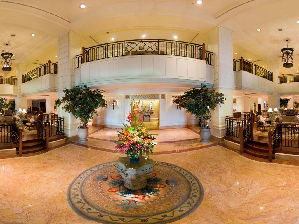 فندق Intercontinental بنوم بنه المظهر الخارجي الصورة